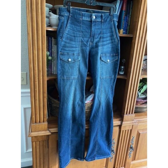 EUC White House Black Market Skinny Flare Cargo Jeans 10 - Picture 2 of 5